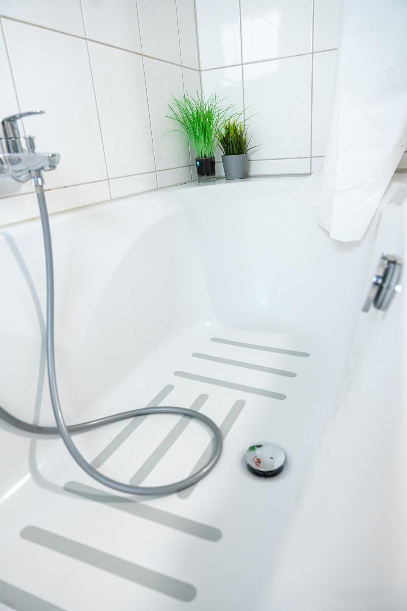 #3 Bequemes Zimmer Mit Pool Und Garten Memmingen Exterior foto